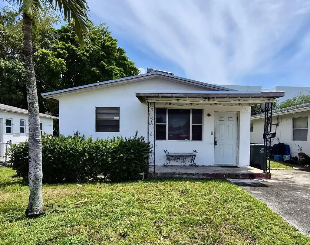425 NW 6th St