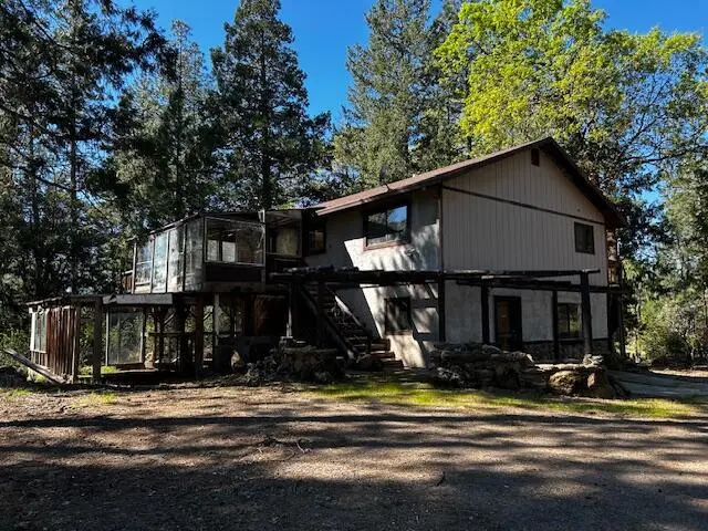 15912 Valhalla Dr
