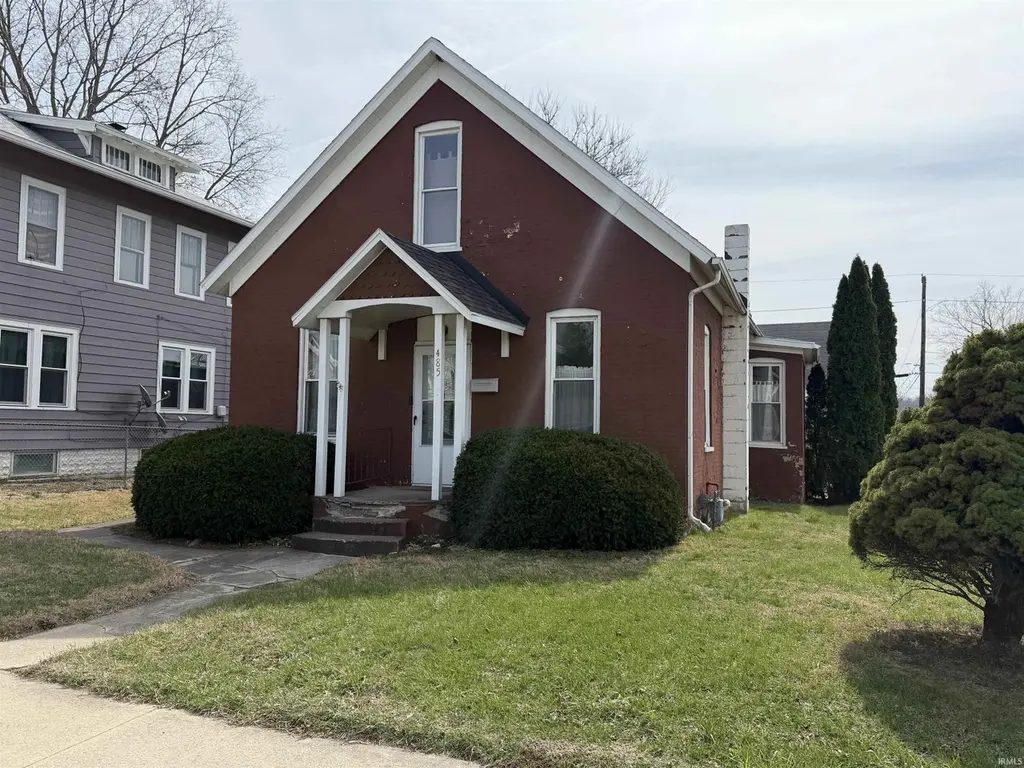 485 W Main St