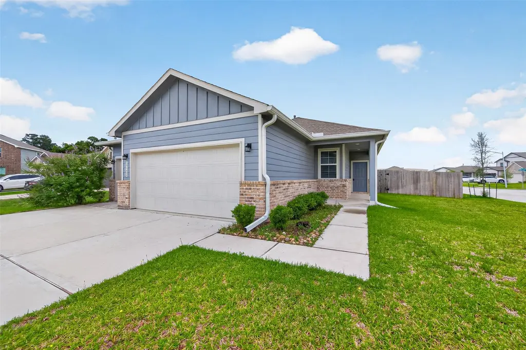 17104 Coulter Pine Ct