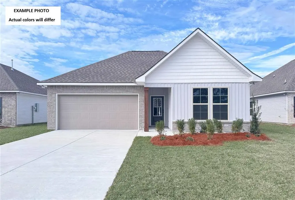 488 Garren Ln
