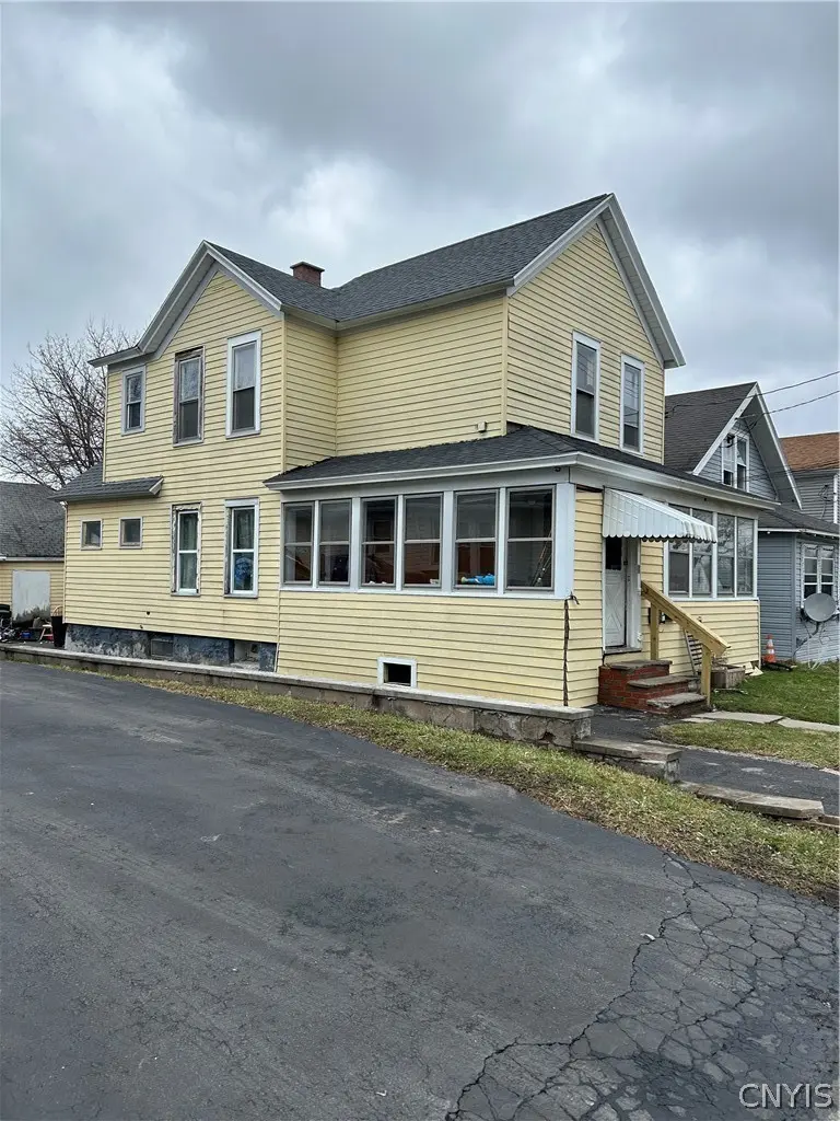 310 2nd St