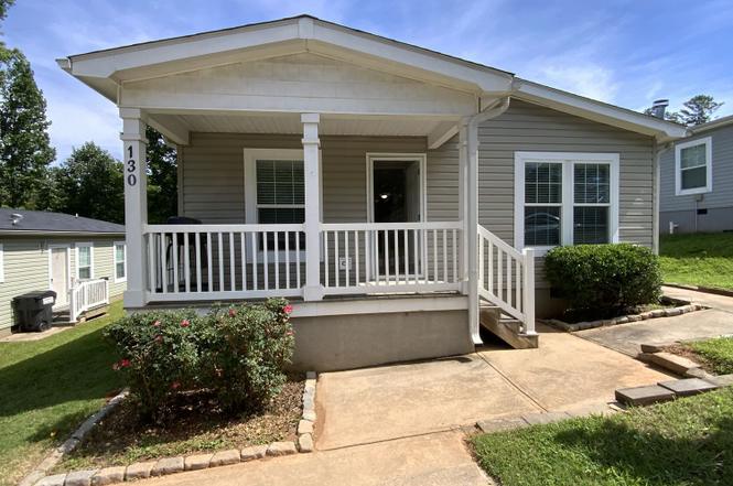 130 Bob White Ln