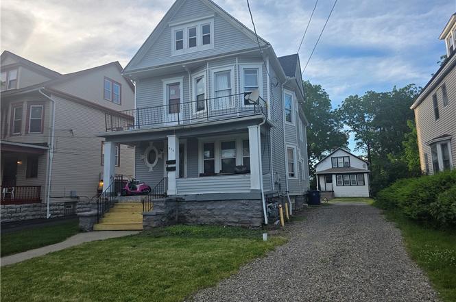274 Dewey Ave