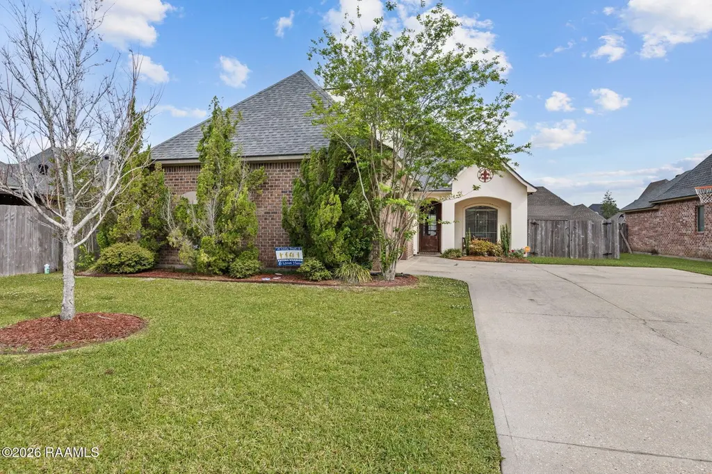 103 Heron Point Dr