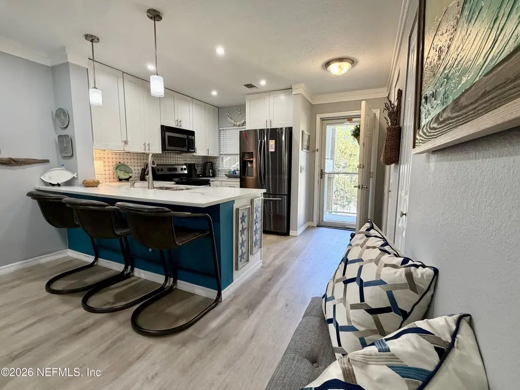 7 Arbor Club Dr #211