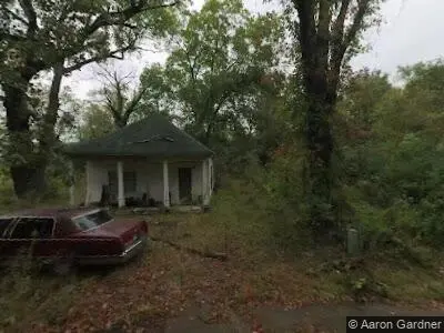 219 Rosewall St