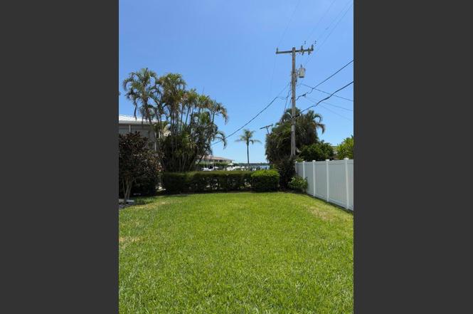 118 Yacht Club Dr #1