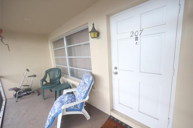 601 Pine Dr #207