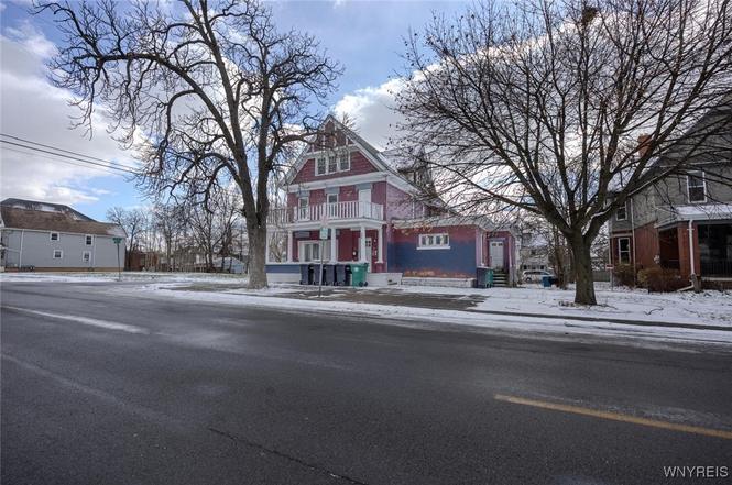 955 Niagara Ave
