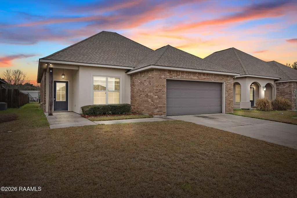 117 Gray Birch Loop