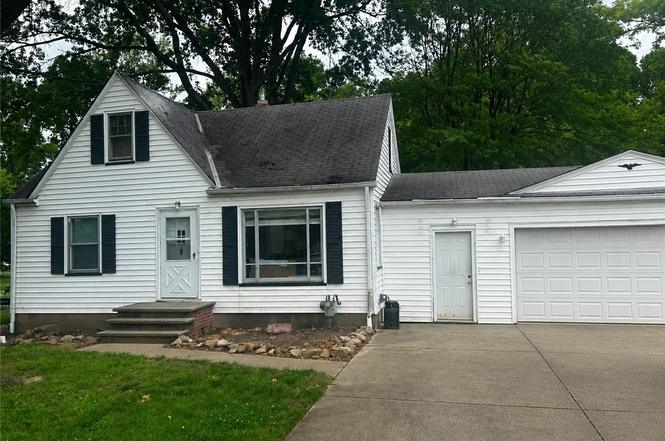 5220 Royalwood Rd