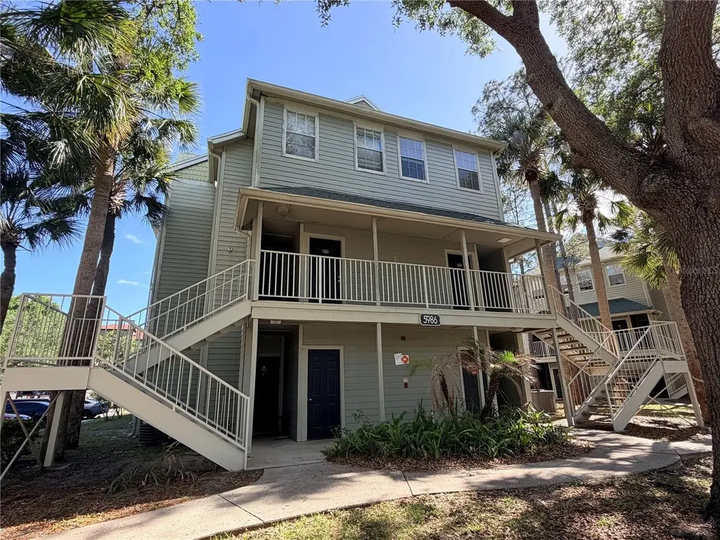 5986 Westgate Dr #204
