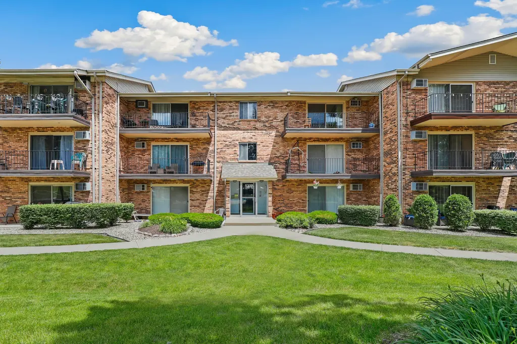 5337 Waterbury Ct #2505
