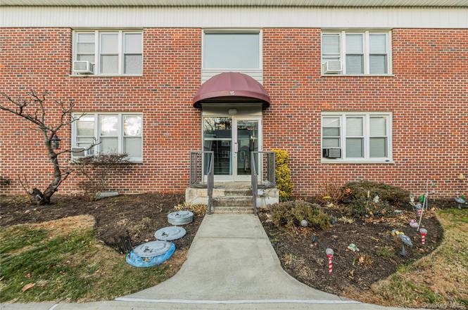 15 Winchester Ave Unit 1B