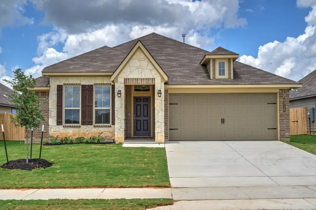 6402 Raleigh Loop