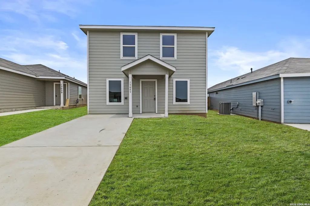 13043 Lake Fryer