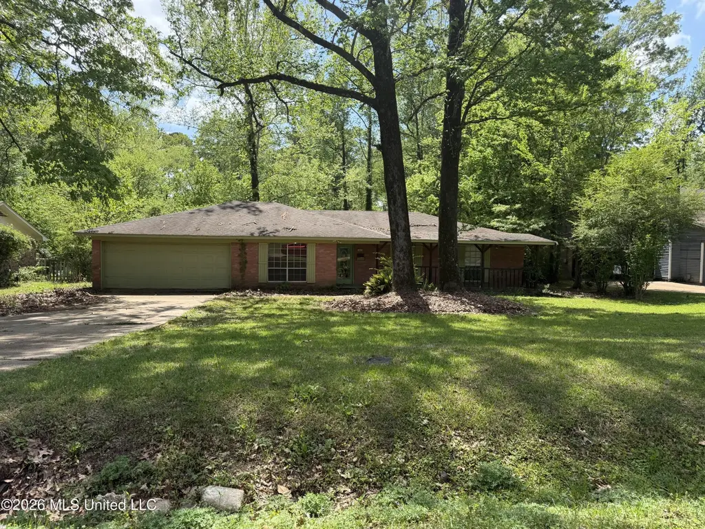 865 Fairfax Cir