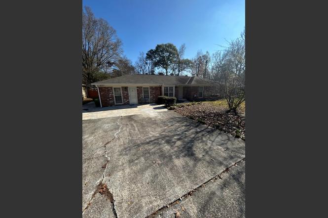 4032 Pickering Dr