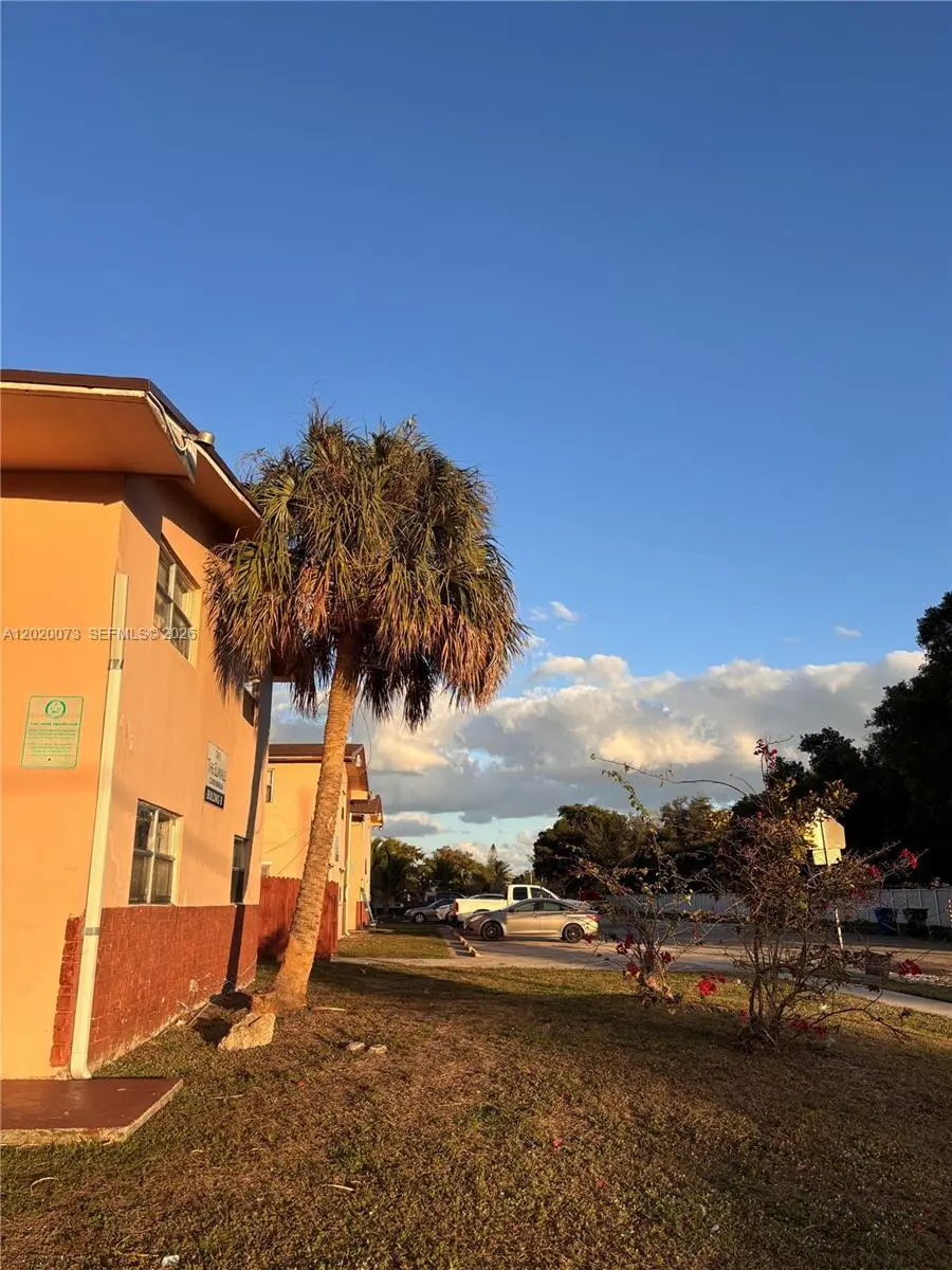 7481 SW 10th Ct Unit 202C