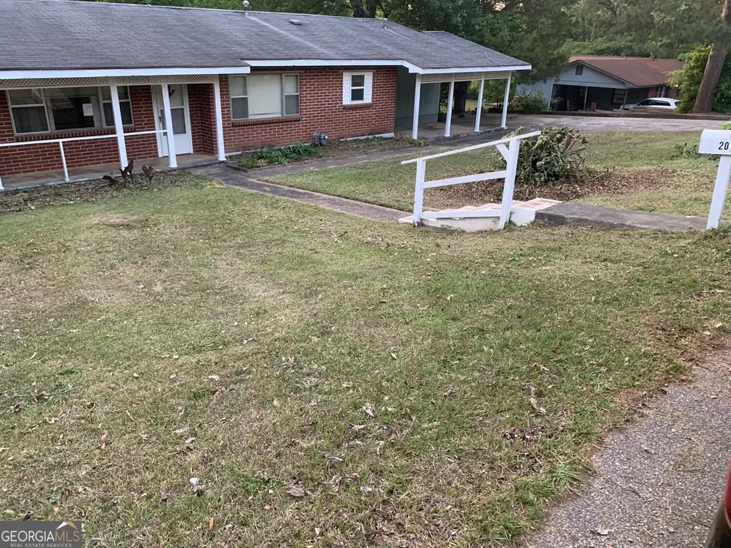 201 Davis Dr
