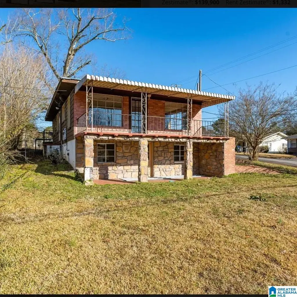 312 E Ventura Dr
