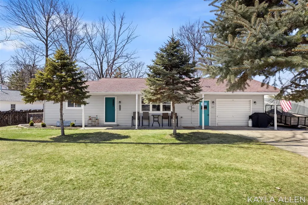 127 Maple Bluff Ave