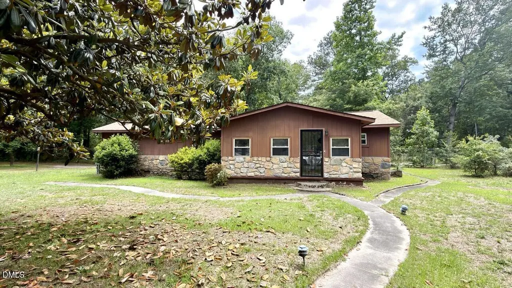 7014 Zepher Rd