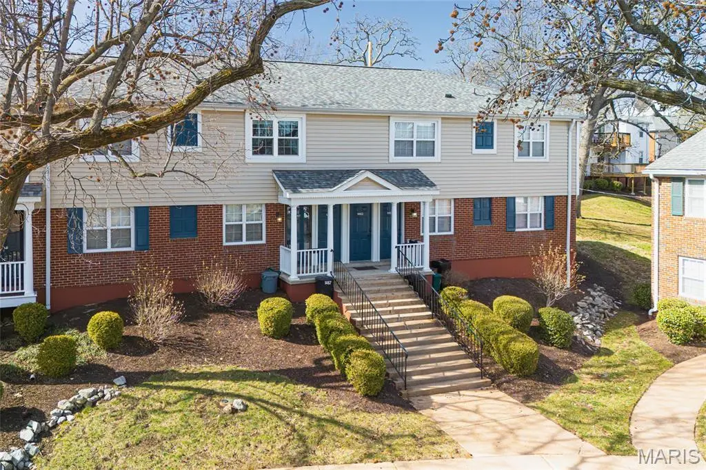 1465 Bobolink Pl