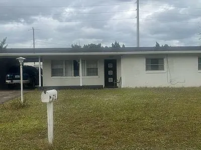 205 Azalea Dr
