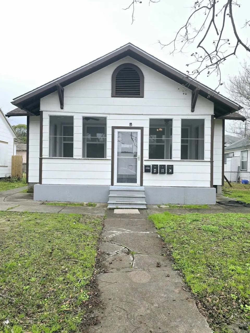 3125 Illinois St