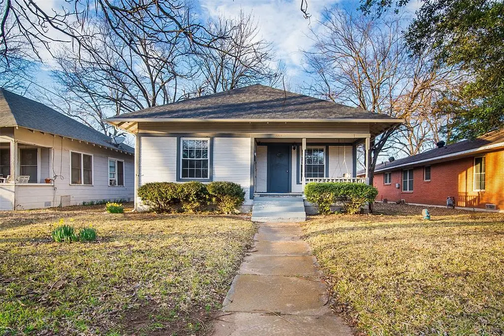607 E Main St