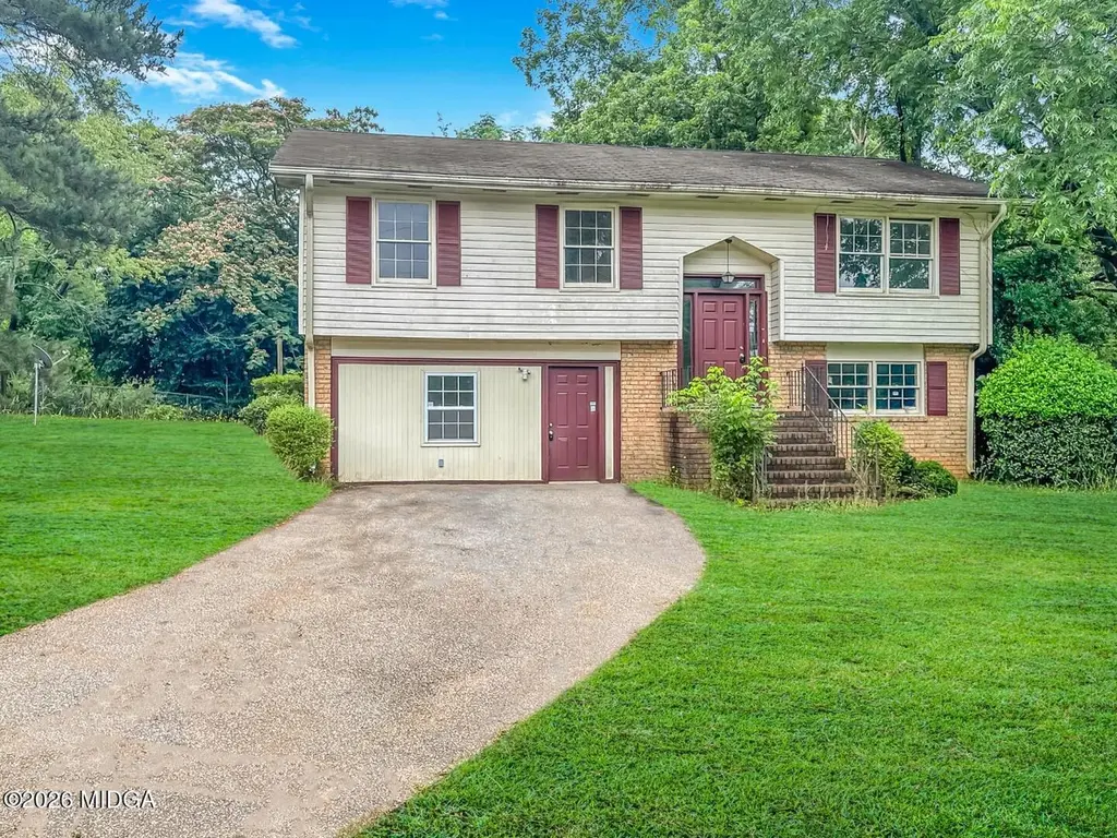 121 Kenwood Dr