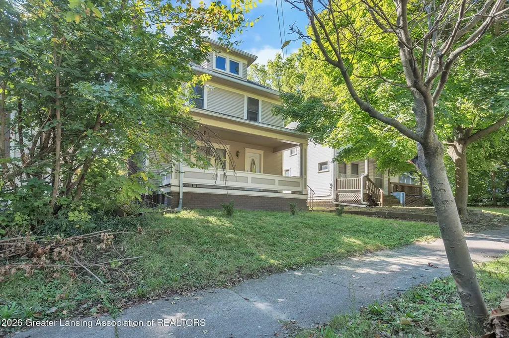 1212 E Kalamazoo St