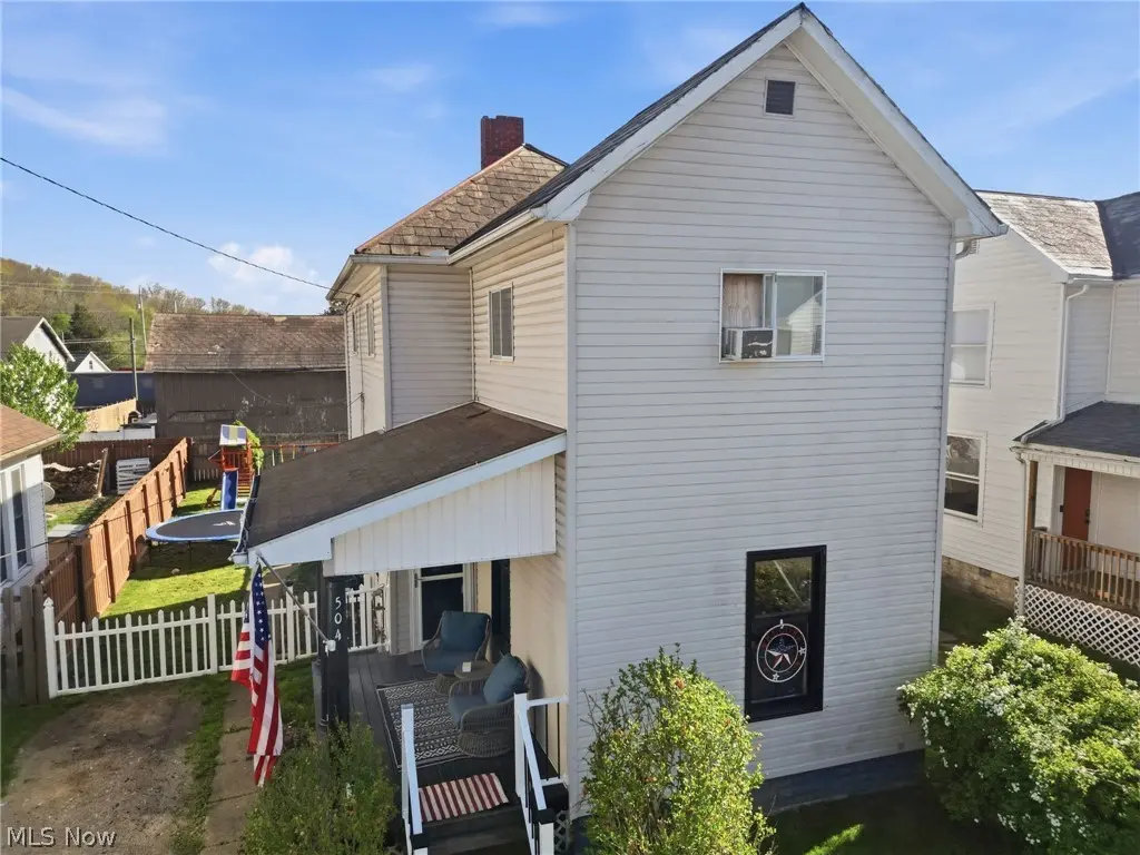 504 Echo Ave
