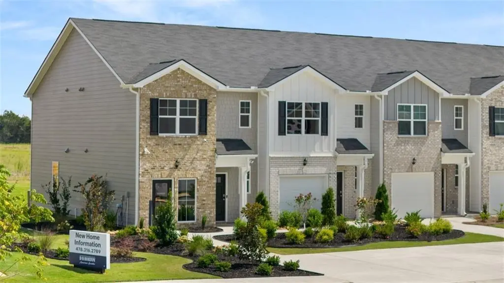 202 Kenmore Cir