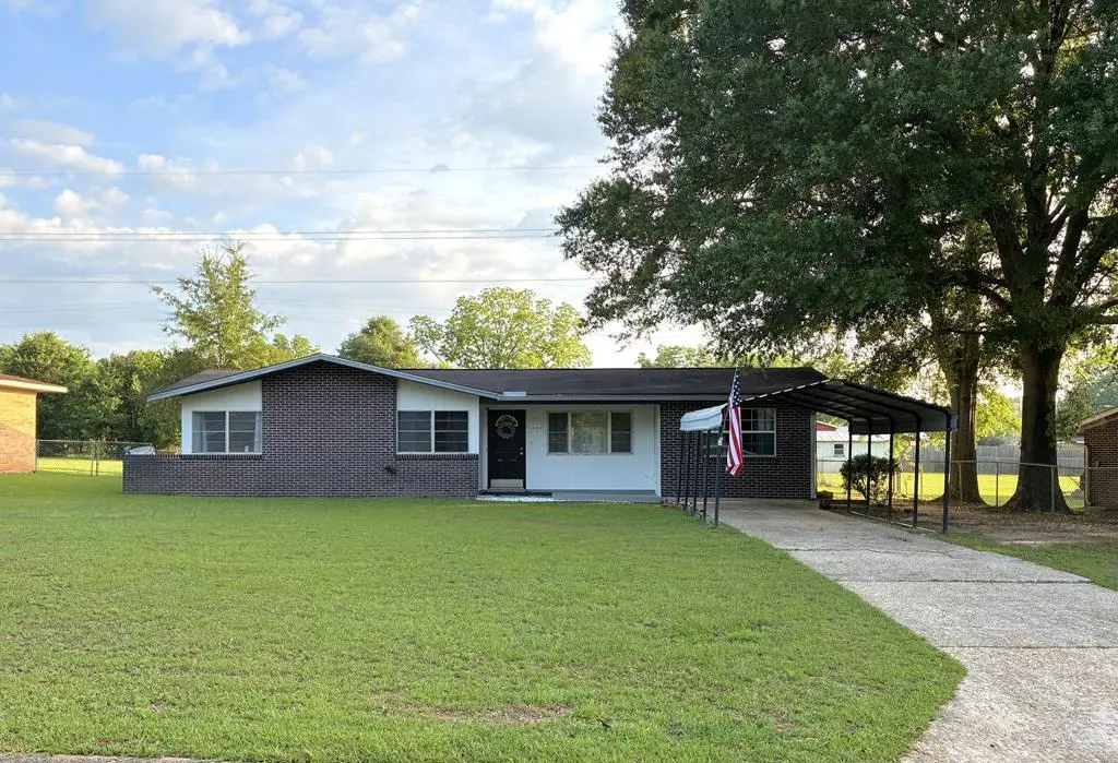 221 Plaza Dr