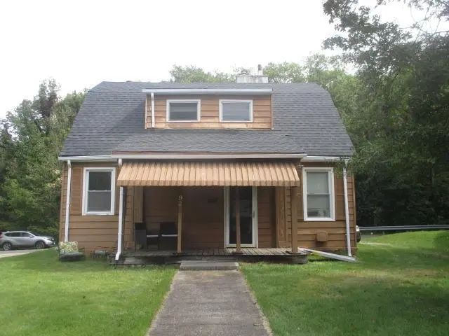 92 Bishop Ave