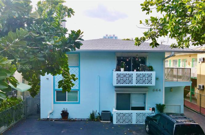 644 Meridian Ave #1