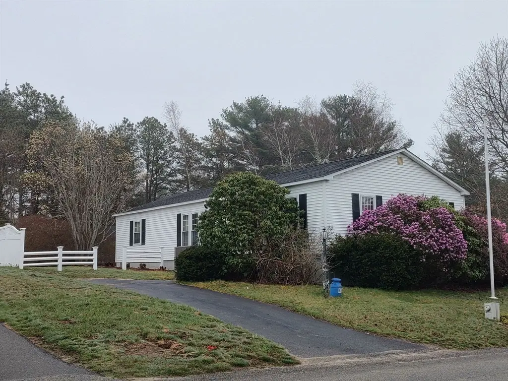 61 Pinehurst Dr