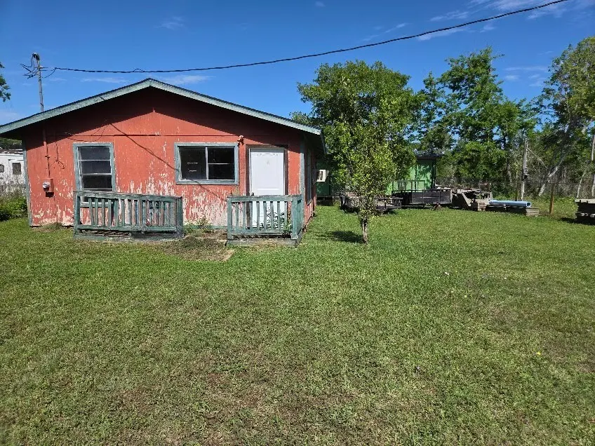 62 Guinevere Dr