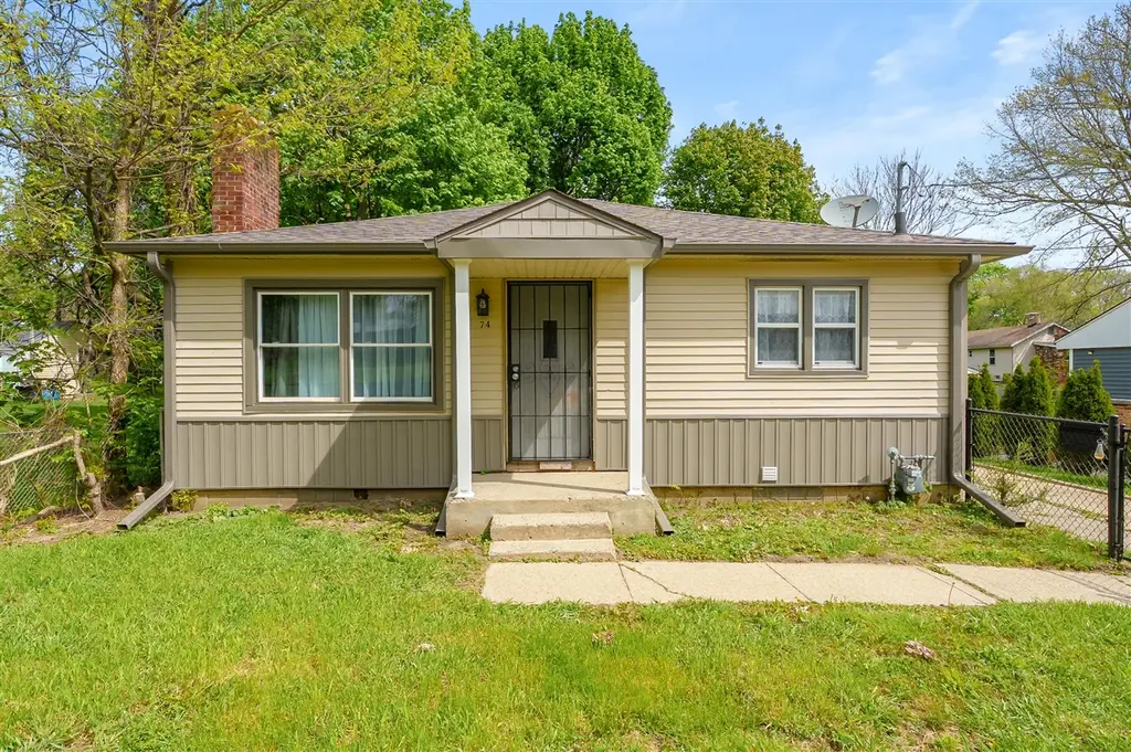 74 Seivour Ave