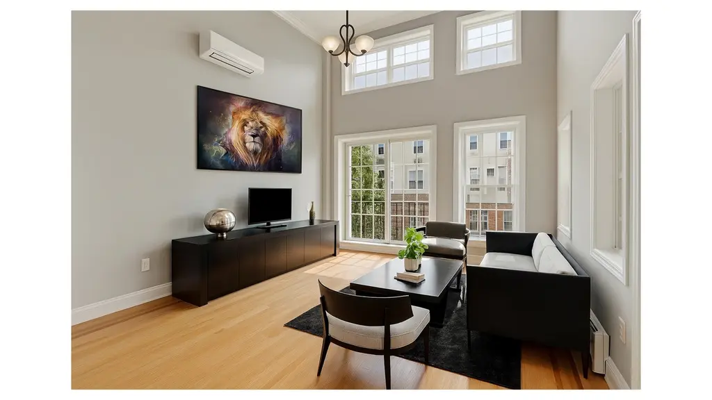 216 Calyer St Unit 3A