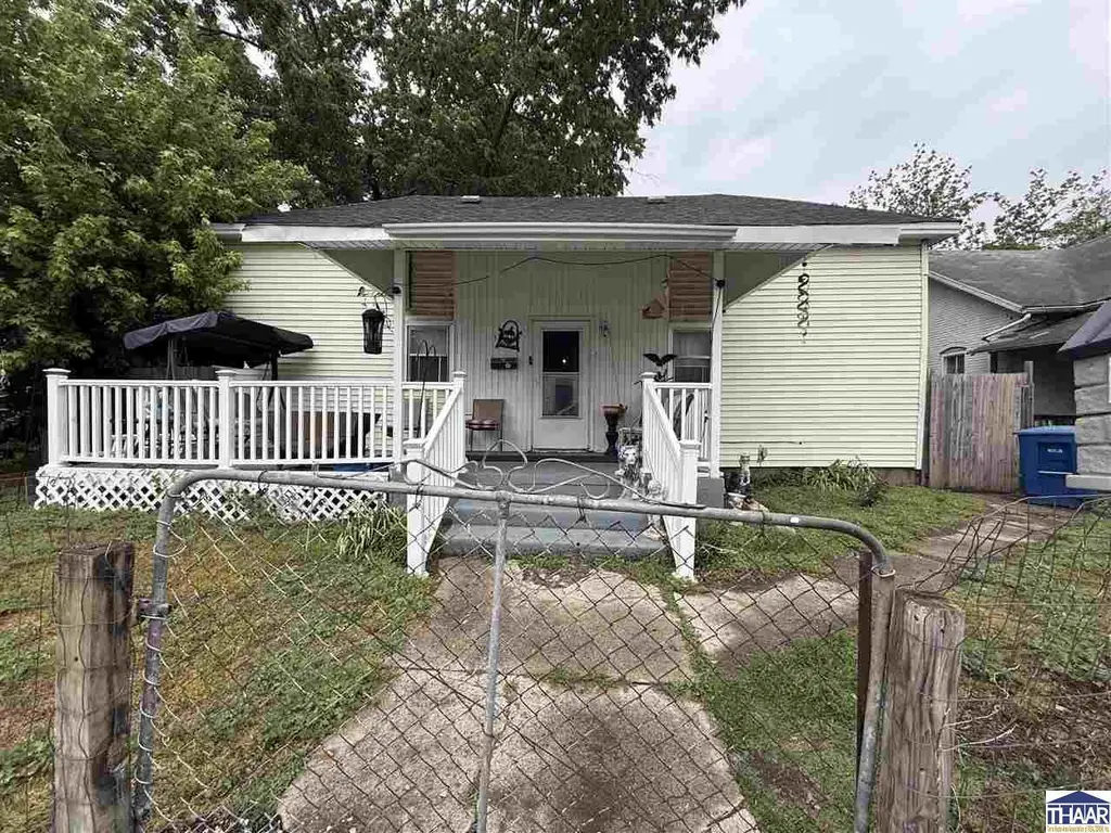 1008 N 9th St
