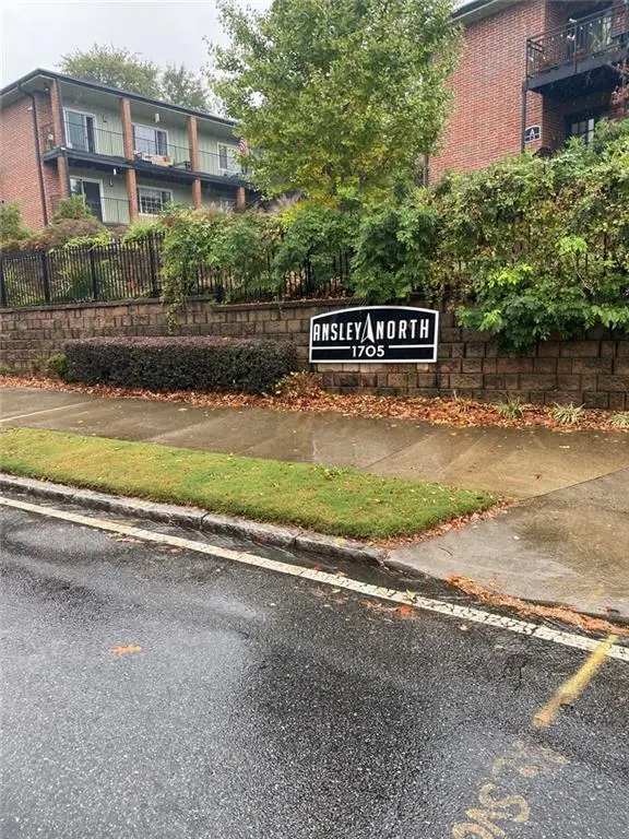 1705 Monroe Dr NE Unit C09