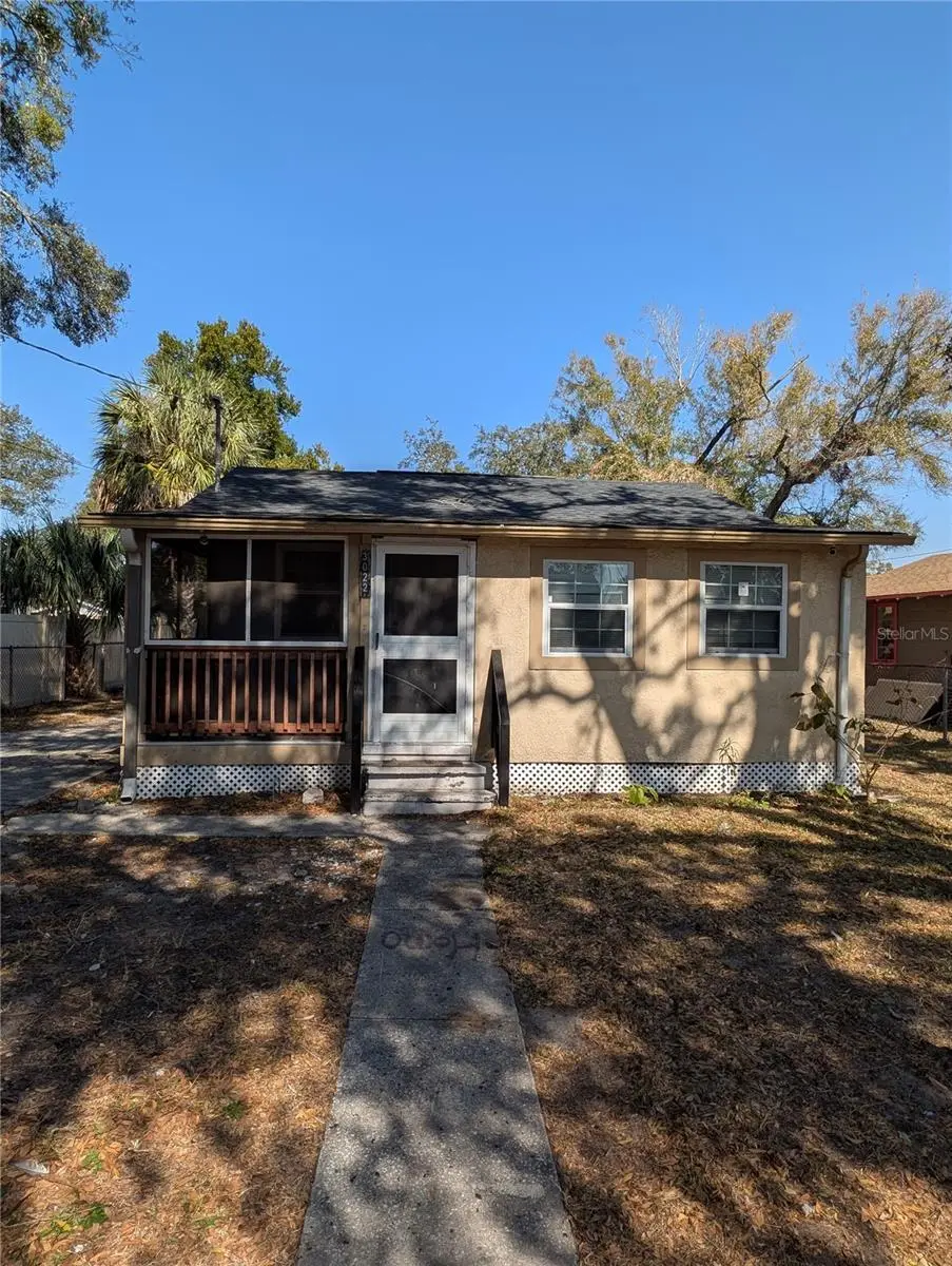 3022 Deleuil Ave