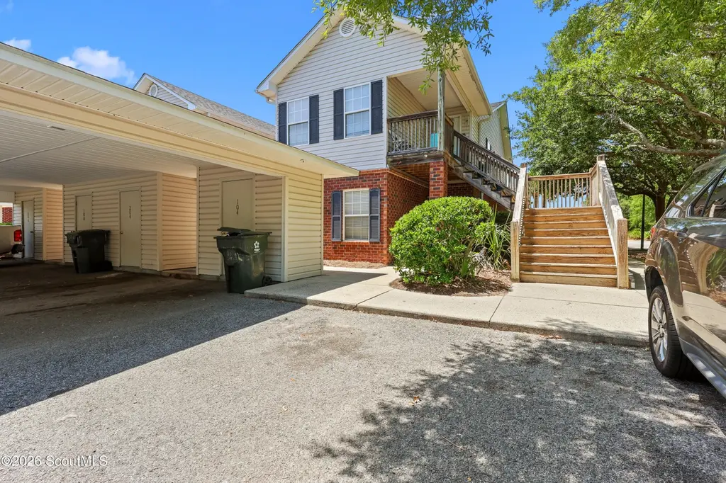104 Red Bud Ct