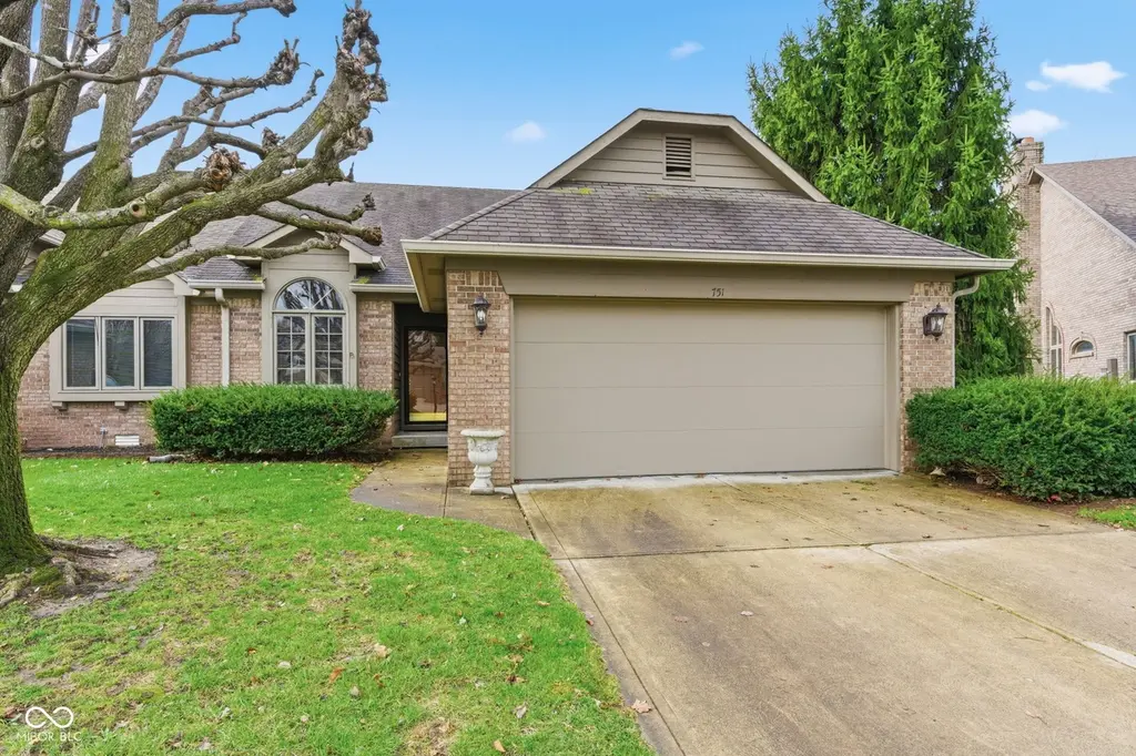 751 Cottage Ln