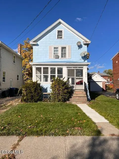 333 Mountain St