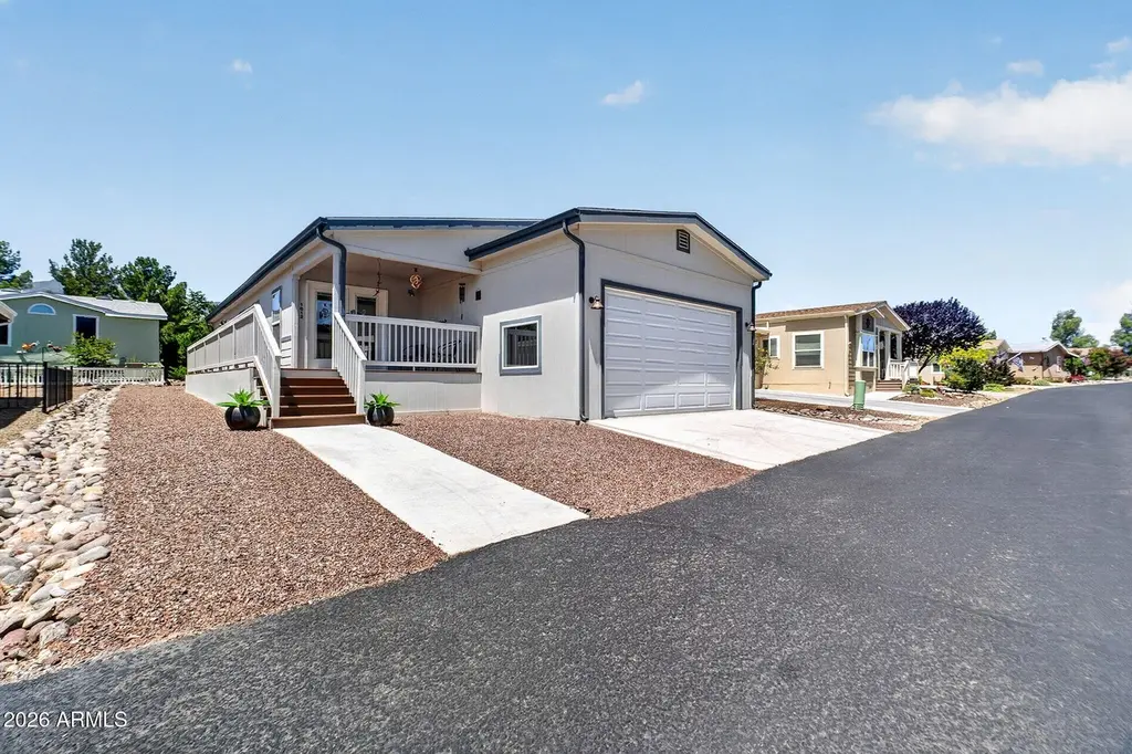 1012 Miller Dr